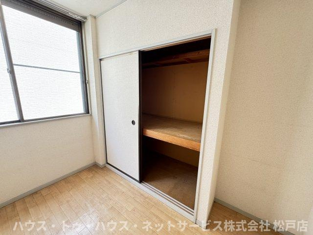 ハイホーム鈴幸の収納