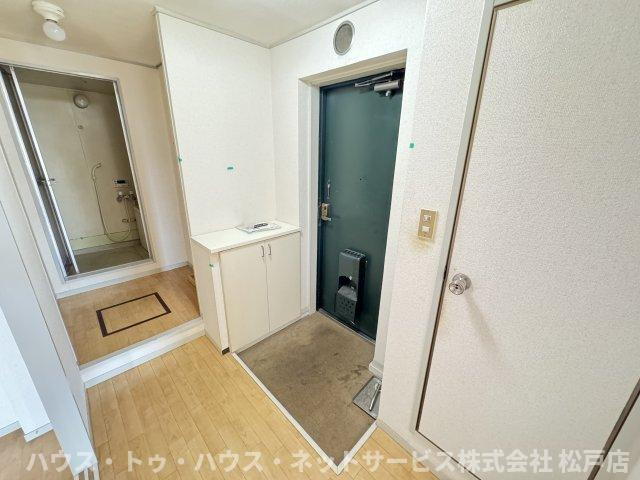 ハイホーム鈴幸の玄関