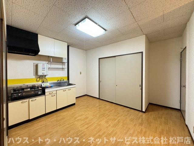 北総ビレッジ　Aの居間・リビング