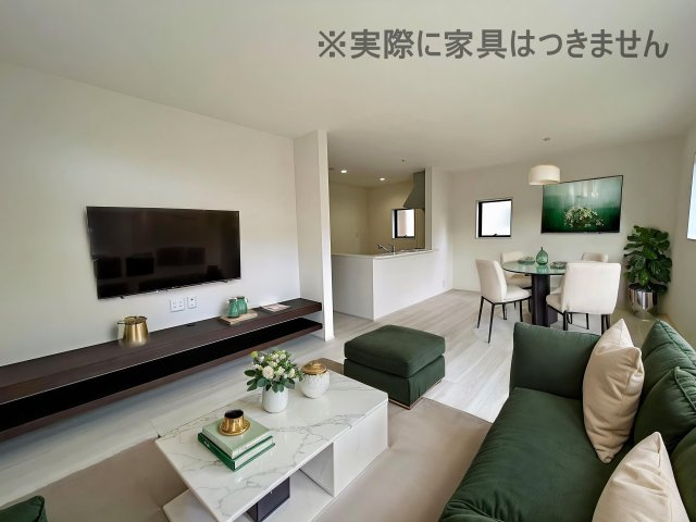 新築戸建・新築建売　いわき市内郷御厩町4丁目第1　御厩小・内郷第一中の居間・リビング|画像はバーチャルホームステージングの加工による演出で、実際の家具は付きません。