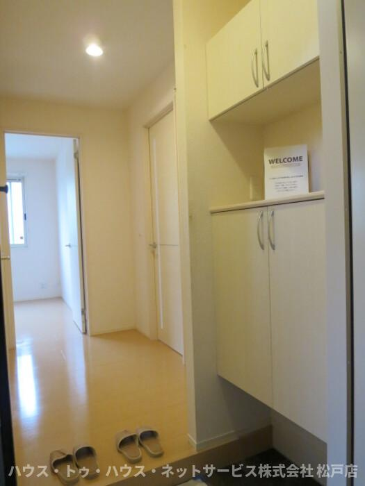 ルーエ　Ｂの玄関