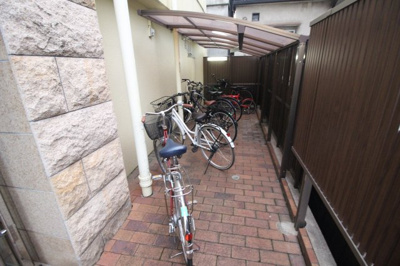 【その他共用部分】 | ブリリアント・コート | 駐輪場