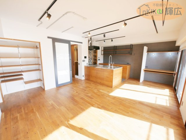 【居間・リビング】 | グラジオ大久保ミラコスタ　2階