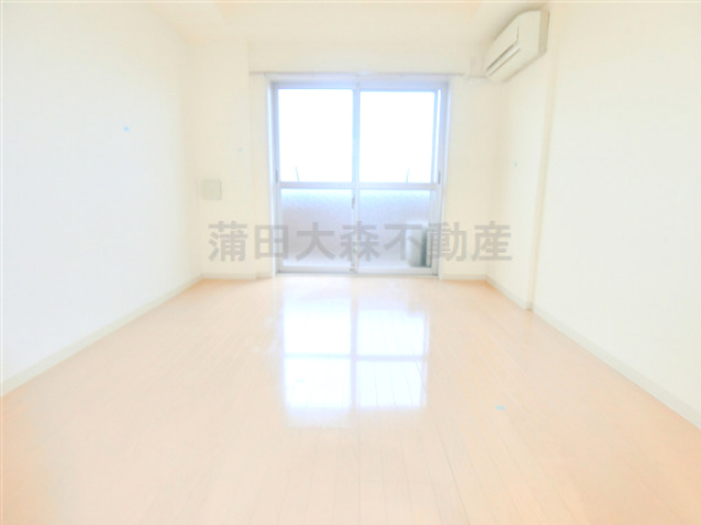 エリヴィエールの居間・リビング|南向きの洋室7.9帖