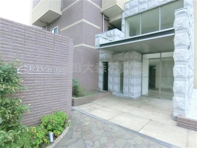 エリヴィエールの外観