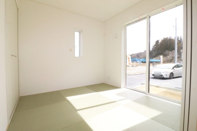 須賀川市和田字立石　　　１号棟　　　須賀川第3小学校、須賀川第３中学区の和室|リビングに隣接する和室