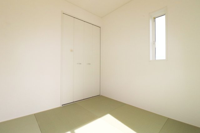 須賀川市和田字立石　　　１号棟　　　須賀川第3小学校、須賀川第３中学区の和室|リビングに隣接する和室