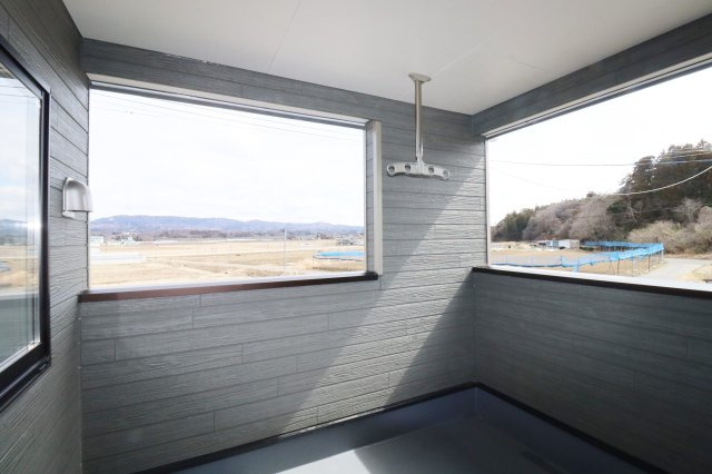 須賀川市和田字立石　　　１号棟　　　須賀川第3小学校、須賀川第３中学区のバルコニー