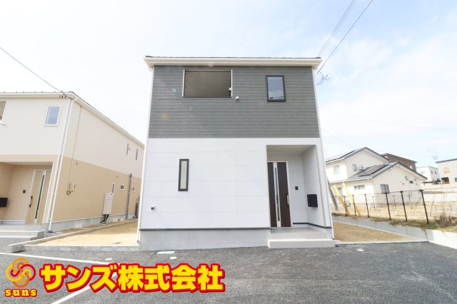 須賀川市和田字立石　　　１号棟　　　須賀川第3小学校、須賀川第３中学区の外観|東側から見た外観