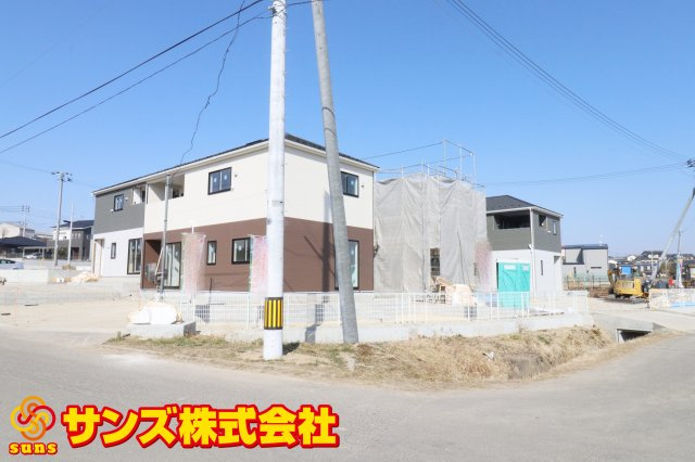 須賀川市和田字立石　　　１号棟　　　須賀川第3小学校、須賀川第３中学区の外観|前面道路
