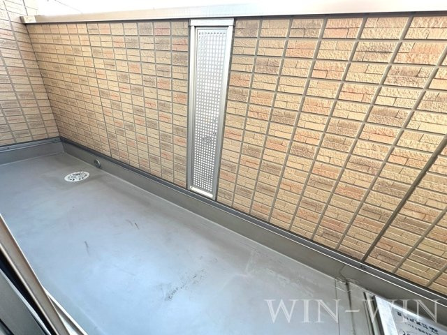 向日葵のバルコニー