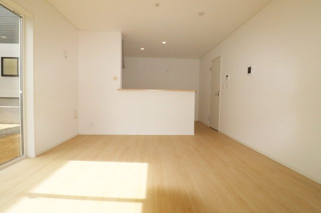 須賀川市和田字立石　　　２号棟　　　須賀川第3小学校、須賀川第３中学区の居間・リビング