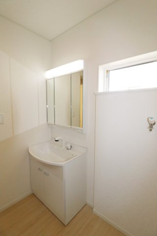 須賀川市和田字立石　　　２号棟　　　須賀川第3小学校、須賀川第３中学区の洗面所