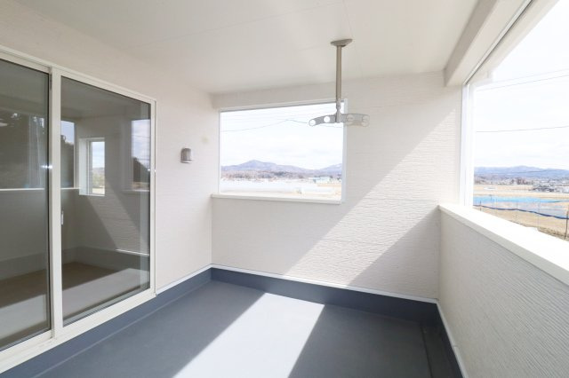 須賀川市和田字立石　　　２号棟　　　須賀川第3小学校、須賀川第３中学区のバルコニー