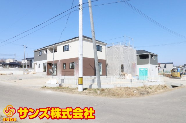 須賀川市和田字立石　　　２号棟　　　須賀川第3小学校、須賀川第３中学区の外観|南東側から見た区画全体♪