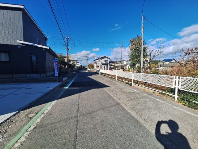 アーバンスタイル高崎市矢中町 2号棟の前面道路含む現地写真|現地撮影