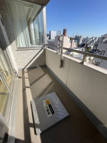 【バルコニー】