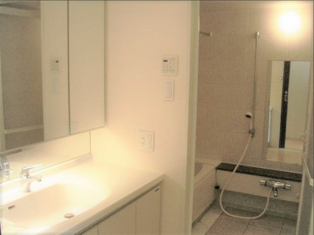 【洗面所】