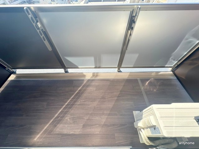 ヴィーナス今里 仲介手数料無料のバルコニー