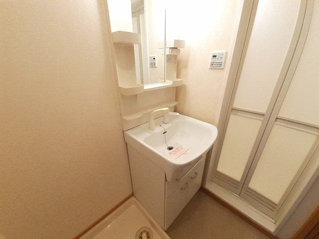 プランドール朝倉の洗面所