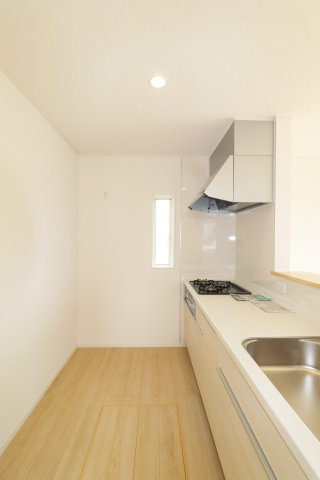 須賀川市和田字立石　　　3号棟　　　須賀川第3小学校、須賀川第３中学区のキッチン