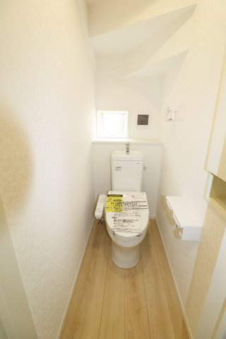 須賀川市和田字立石　　　3号棟　　　須賀川第3小学校、須賀川第３中学区のトイレ