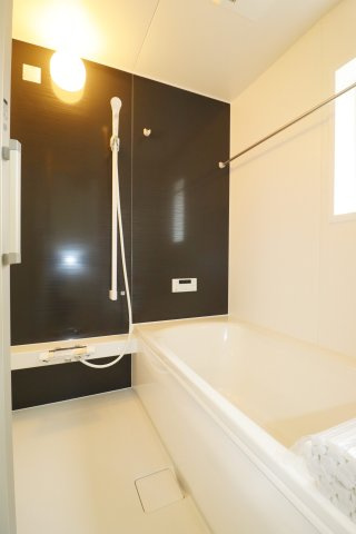 須賀川市和田字立石　　　3号棟　　　須賀川第3小学校、須賀川第３中学区の浴室