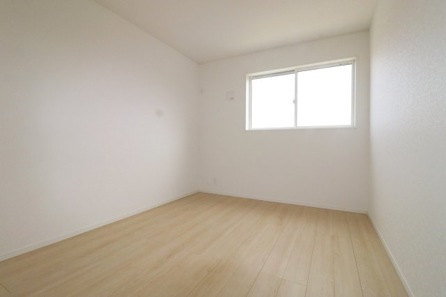 須賀川市和田字立石　　　3号棟　　　須賀川第3小学校、須賀川第３中学区の洋室