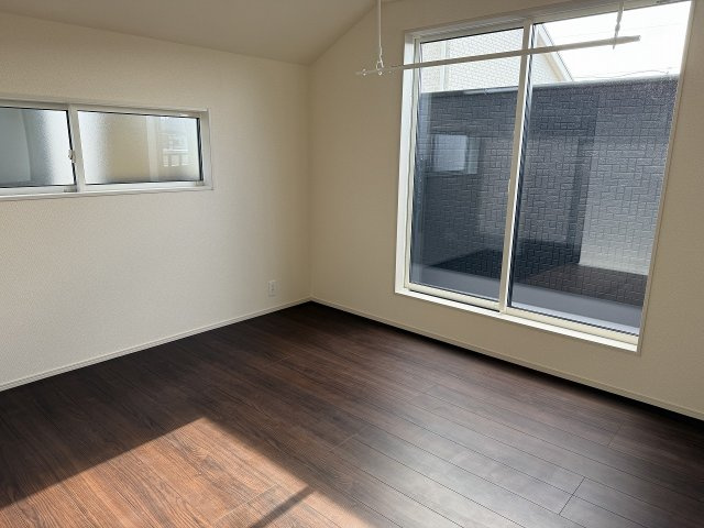 横浜1丁目　新築戸建　6棟の洋室|洋室７帖