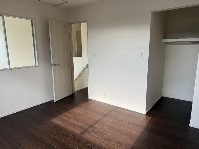 横浜1丁目　新築戸建　6棟の洋室|洋室７帖