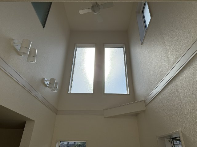 横浜1丁目　新築戸建　6棟のその他|吹抜け、下から