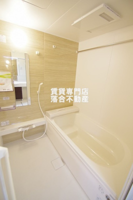 【浴室】 | CASA FLORESTA | 大きな一坪風呂♪追い炊き機能、浴室乾燥機付き