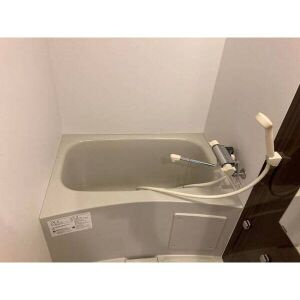 Charme新守山の浴室