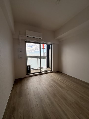 エスリード大阪デュアルゲートの洋室