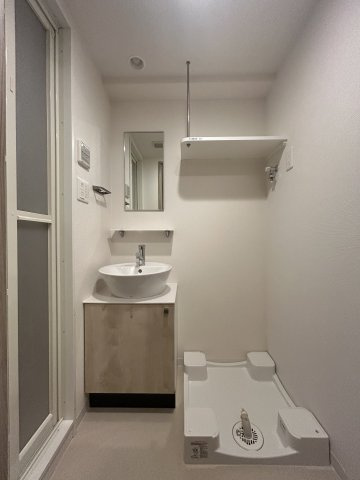 エスリード大阪デュアルゲートの独立洗面台