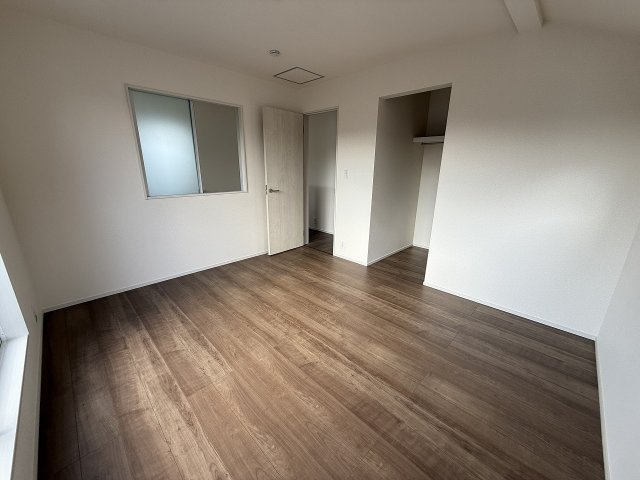 横浜1丁目　新築戸建　6棟の洋室|洋室７帖