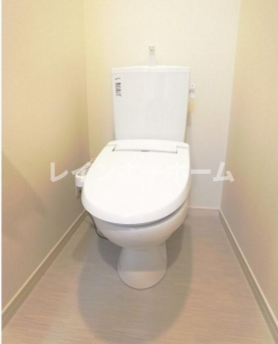 仲介手数料（賃料の1.10ヵ月）の50％OFF対象物件！のトイレ|落ち着いたトイレです