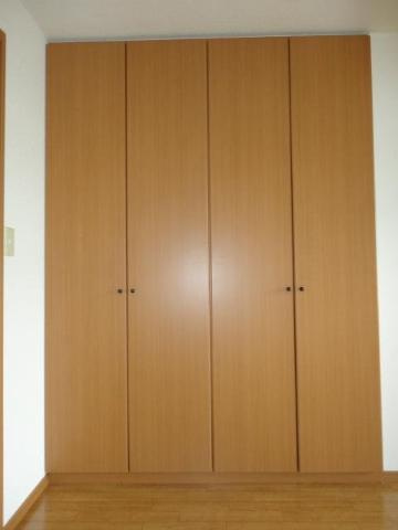 サンコート・パインの収納|クローゼット付き洋室