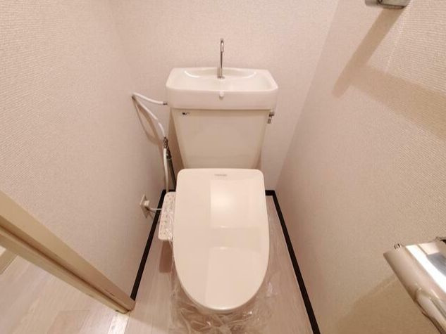 さいたま市浦和区大東２丁目の賃貸マンションのトイレ