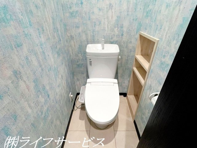 【トイレ】 | 東三国２丁目テラスハウス | 温水洗浄便座付トイレ