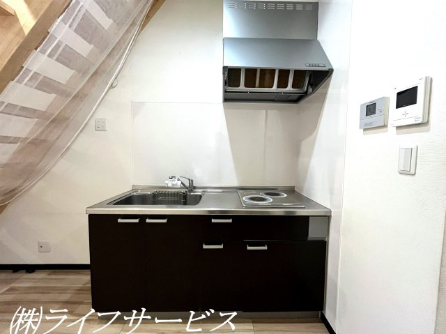 【キッチン】 | 東三国２丁目テラスハウス | システムキッチン／ＩＨクッキングヒーター