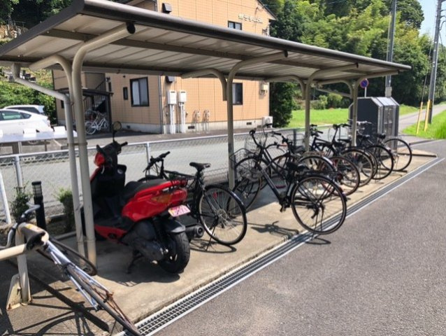 レオパレス蔵敷のその他|自転車置き場