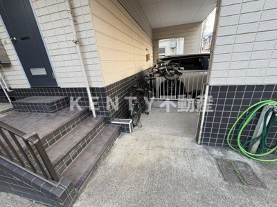 【駐車場】 | タウンハウス・ツクモ | 駐車場です