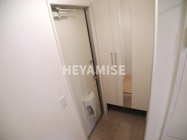 ブランドールの玄関