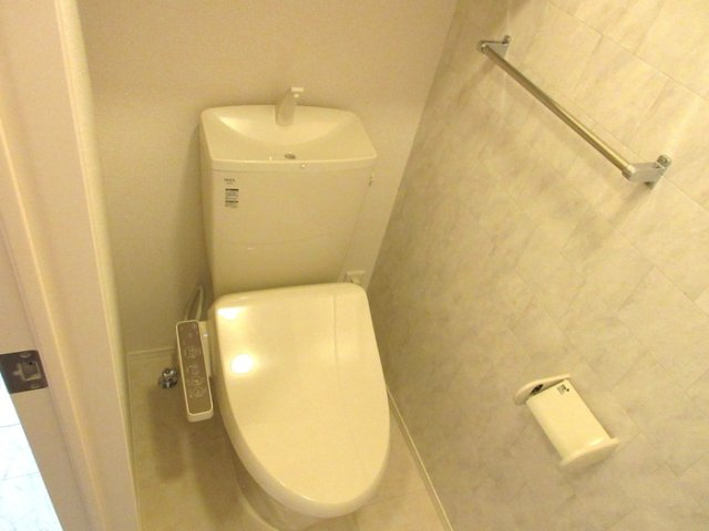 アローフィールド桜のトイレ