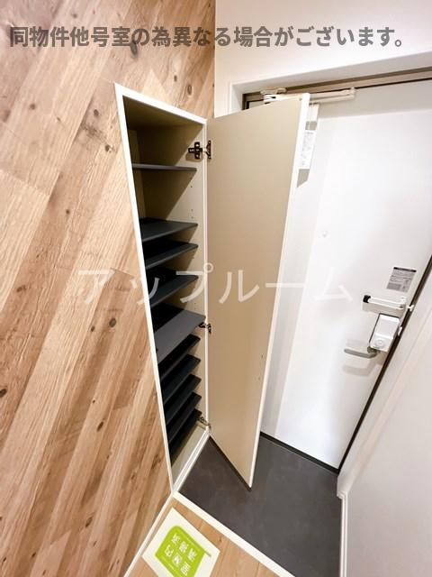 クラウド鳥羽見の玄関