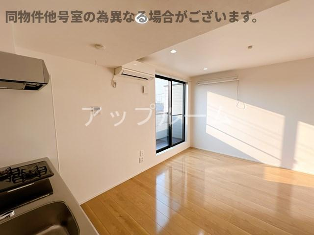 クラウド鳥羽見の居間・リビング