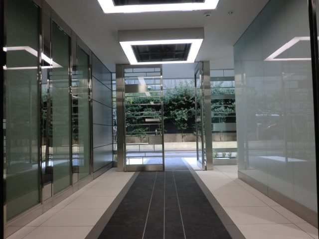 ZOOM市谷本村町のエントランス|ZOOM市谷本村町