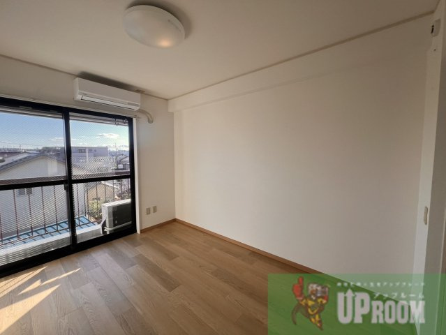 第一加藤ビルの居間・リビング