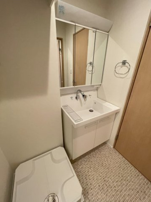 【洗面所】 | グランエス | ※別部屋の参考写真です